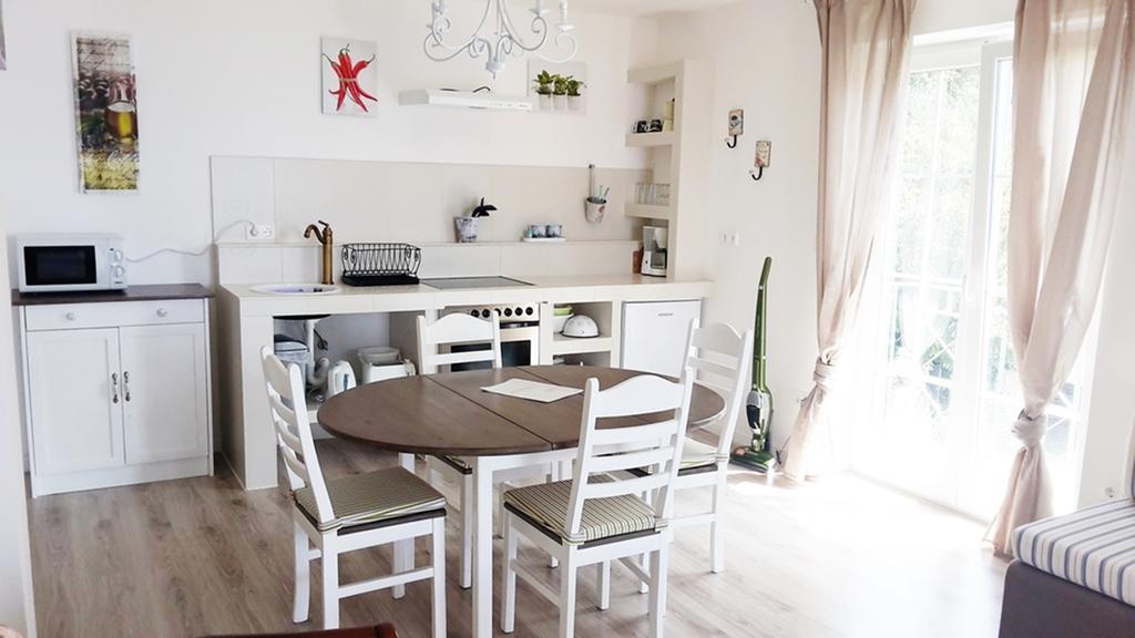 Apartments Villa Harmonie - Adults Only +14 茨里克韦尼察 客房 照片