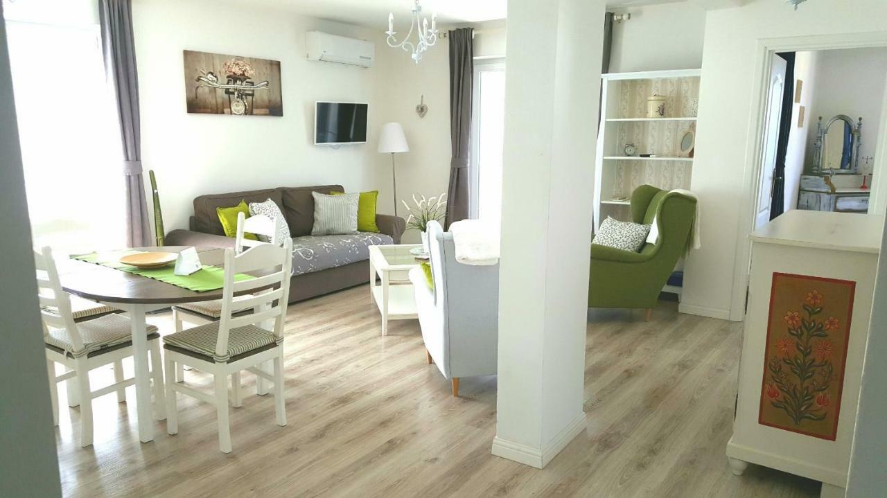 Apartments Villa Harmonie - Adults Only +14 茨里克韦尼察 外观 照片